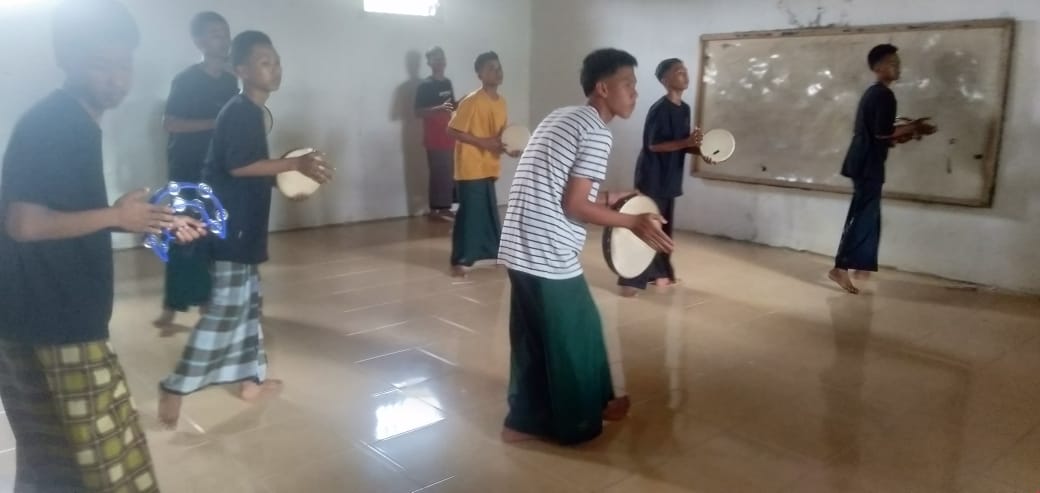 Gladi bersih persiapan Lomba festival kosidah di PP Al-mashuriyah kampung Dono Arum (Senin, 16 November 2022)