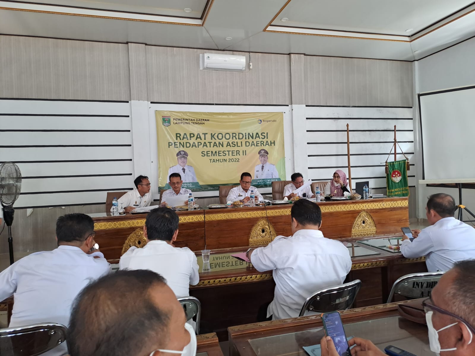 Rapat Koordinasi Pendapatan Asli Daerah Semester II Tahun 2022 di Aula Bapenda Gunung Sugih (Kamis, 03 November 2022)