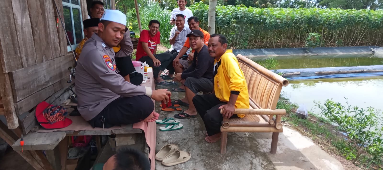 Silaturahmi sekaligus mancing mania di kediaman Sekretaris Kampung Muji Rahayu (Jum'at, 07 Oktober 2022)