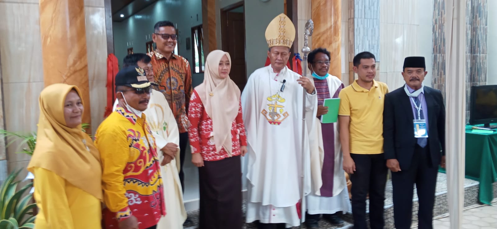 menghadiri undangan di Gereja Kampung Gayau Sakti (Sabtu, 17 September 2022)