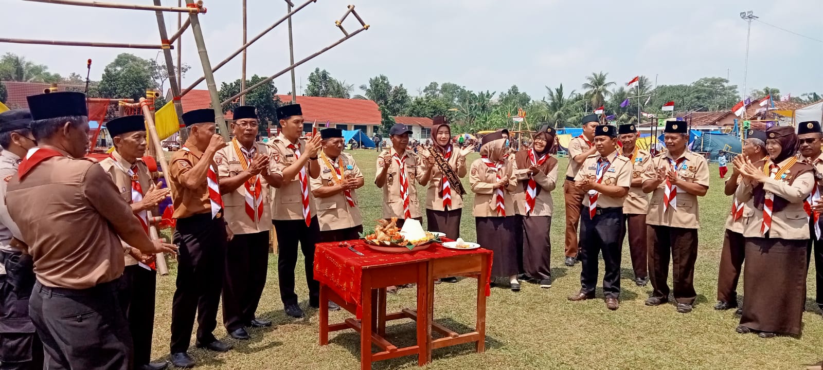 Kegiatan Hari Pramuka ke-61 Kwartir Ranting Gerakan Pramuka Seputih Agung Tahun 2022 di Lapangan Sepak Bola Kampung Gayau Sakti