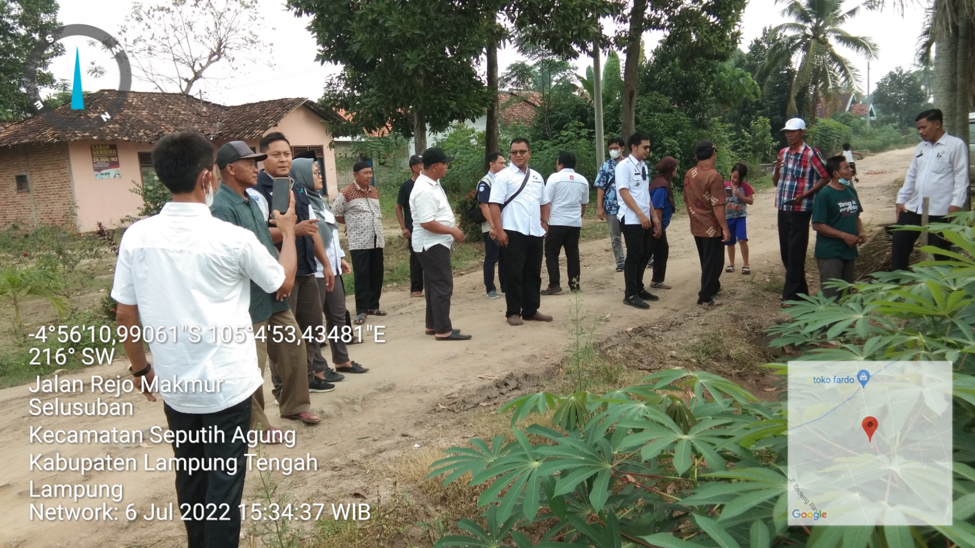 Menerima bantuan dari kementerian kelautan dan perikanan kepada peternak lele dgn menggunakan tekhnologi biofolk di Kampung Sulusuban