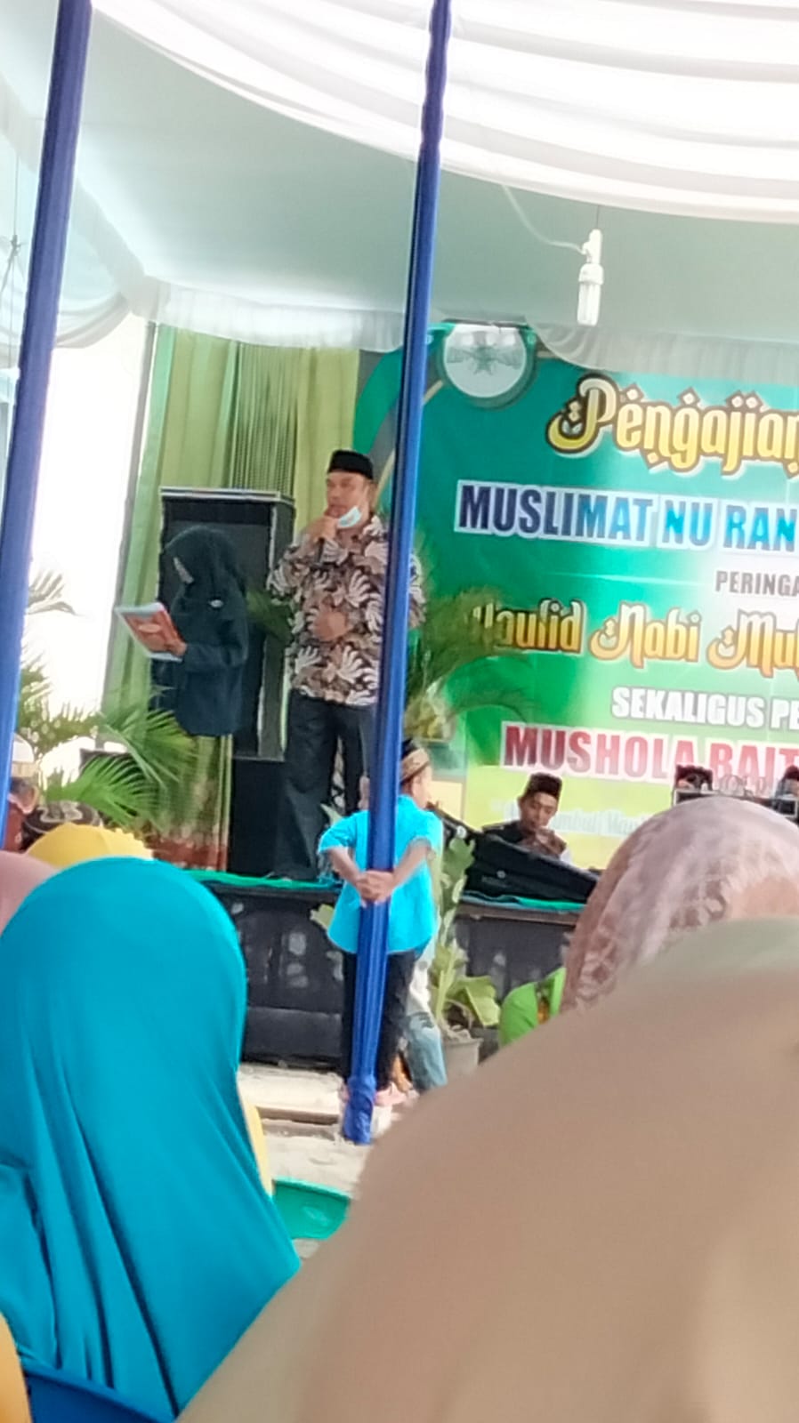 Menghadiri undangan Pengajian dalam Rangka Maulid Nabi Muhammad SAW di Dusun IV Kampung Dono Arum (Jum'at, 14 Oktober 2022)