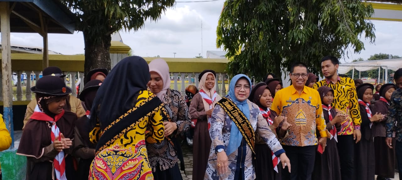 Kunjungan Bunda Literasi Kabupaten Lampung Tengan dan Bunda Literasi Kecamatan Seputih Agung serta Bapak Camat Seputih Agung di SDN 2 Kampung Dono Arum (Jum'at, 18 November 2022)