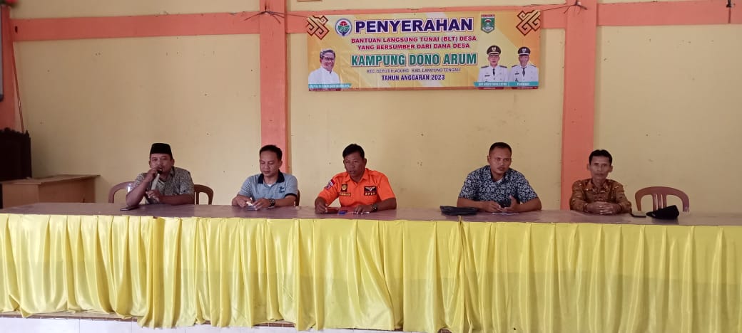 Penyaluran Bantuan Langsung Tunai (BLT DD) Triwulan I Tahun 2023 di Balai Kampung Dono Arum (Jum'at, 31 Maret 2023)