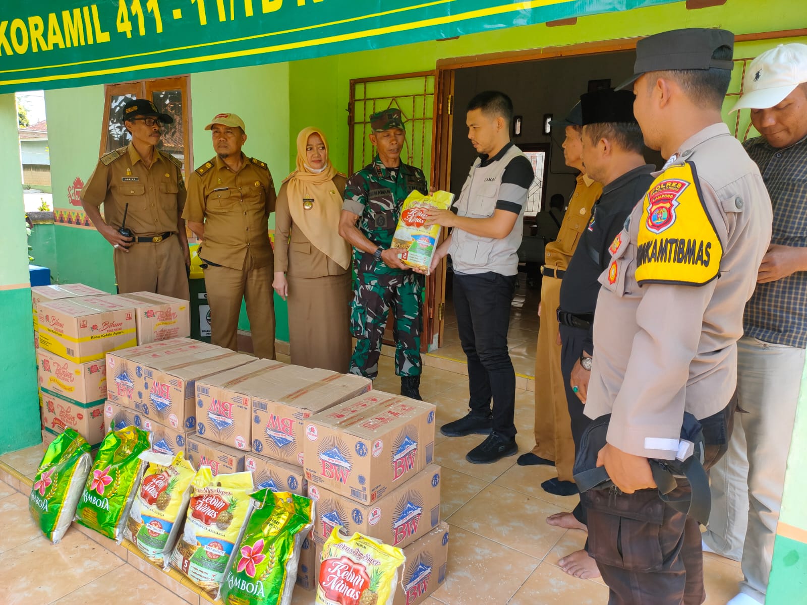 Cek Lokasi rumah yang terkena angin putting beliung dan gotong royong di Kampung Gayau Sakti dan Muji Rahayu (Selasa, 04 April 2023)