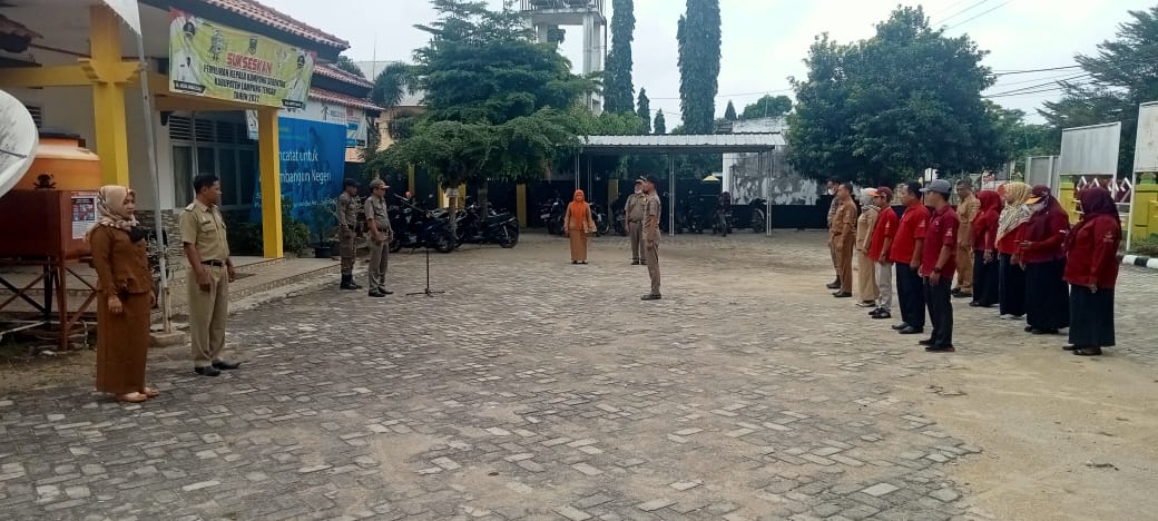 Apel MIngguan di Halaman Kantor Kecamatan Seputih Agung (Senin, 07 November 2022)